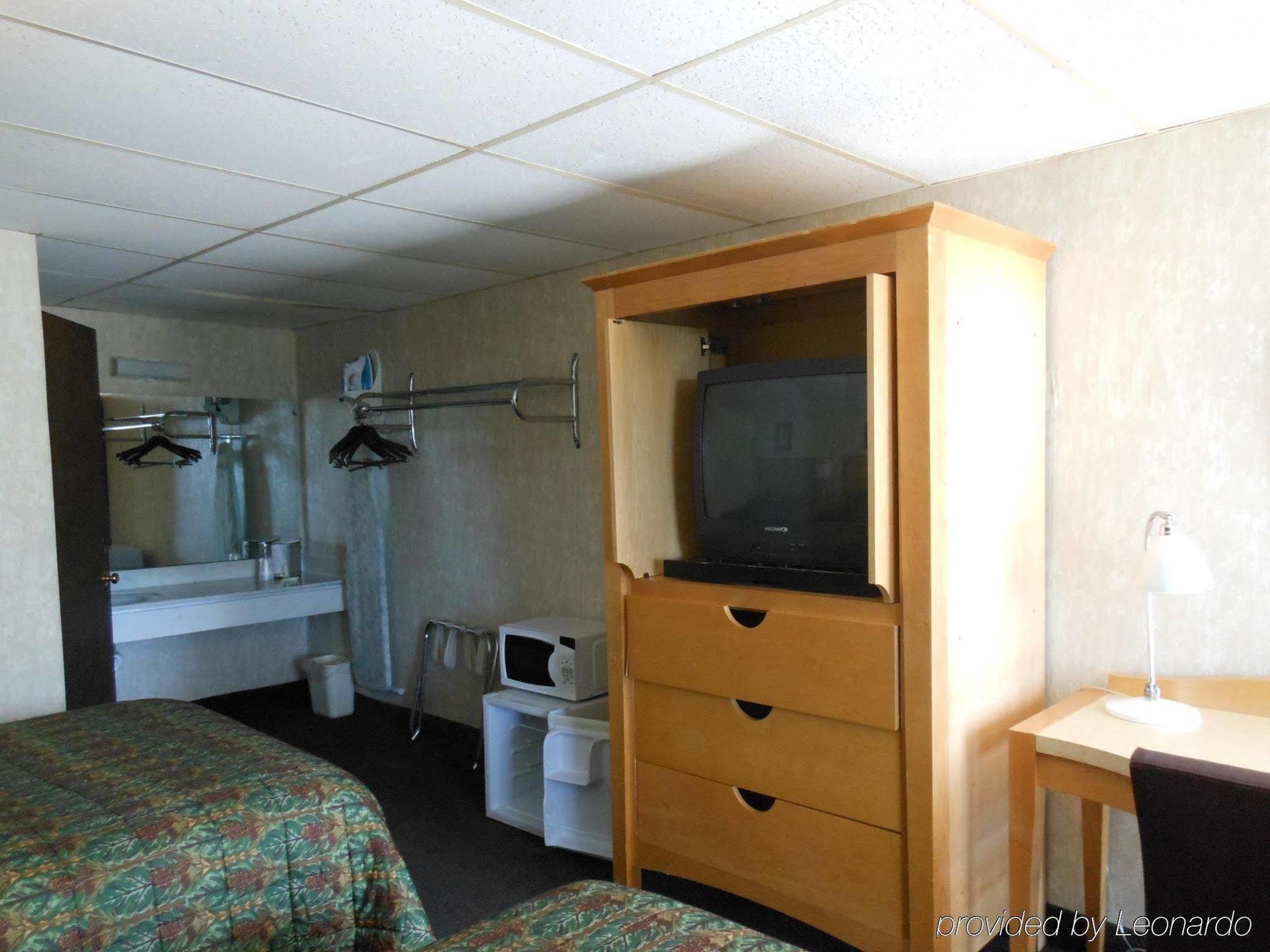 Howard Johnson By Wyndham West Yarmouth Cape Cod Exterior foto